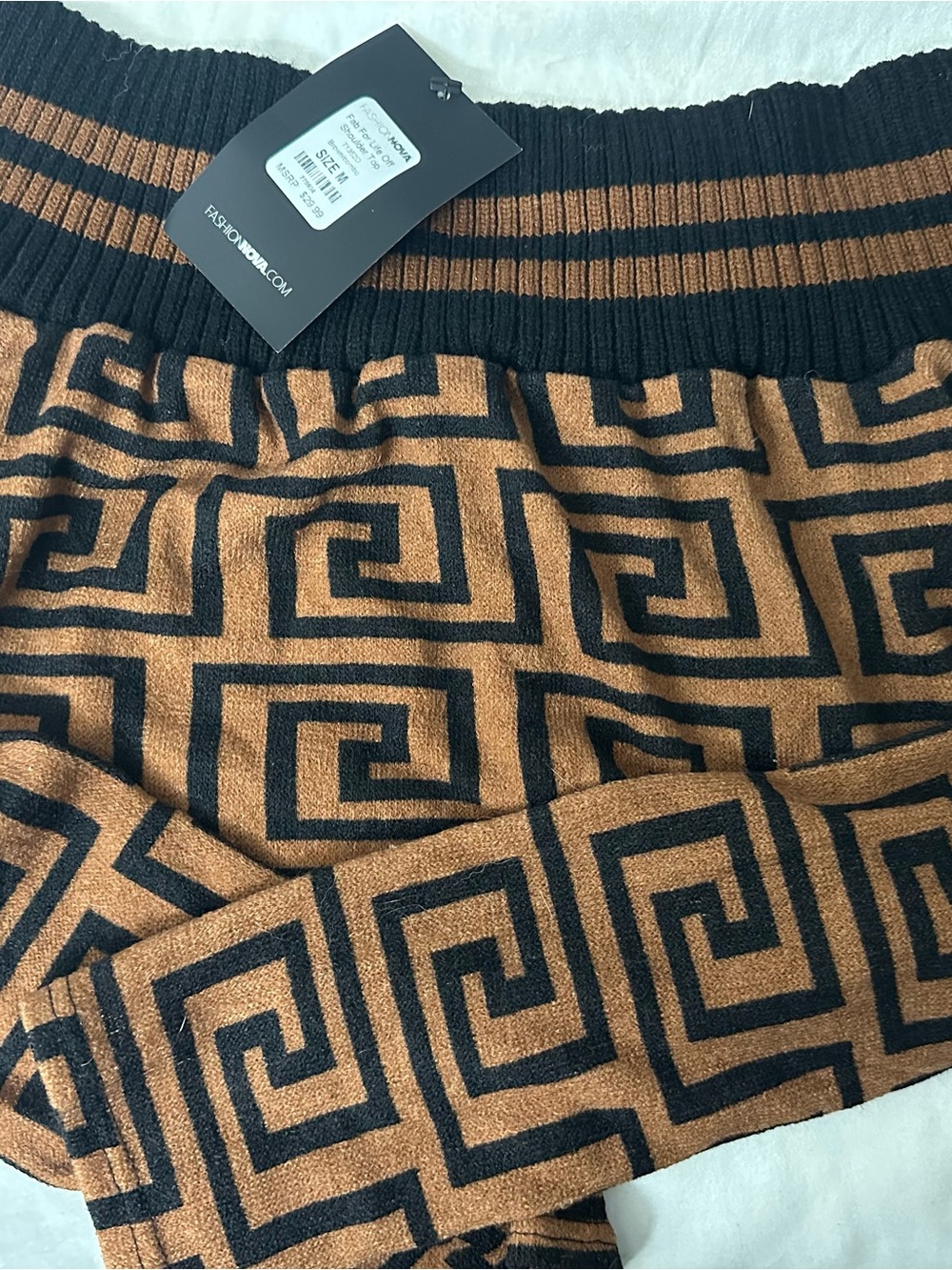 New with Tag Fashion Nova crop top brown medium